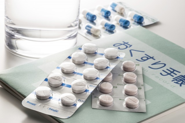 新型コロナウイルス感染拡大の影響で 3 月の処方箋枚数が大幅減! 処方日数は増加傾向に